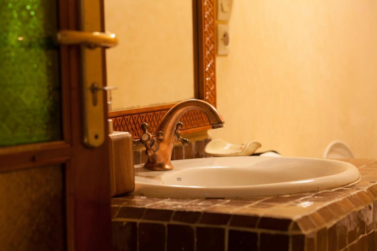 Riad Alhambra Harhoura ภายนอก รูปภาพ